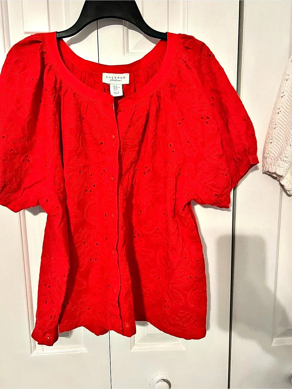 Calypso St. Barth Red Eyelet Floral Blouse Size XL Like New